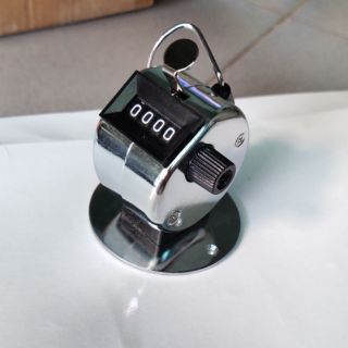 Máy bấm đếm số lượng để bàn hoặc cầm tay.
