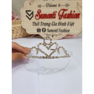 Vương miện cài tóc cho bé gái.