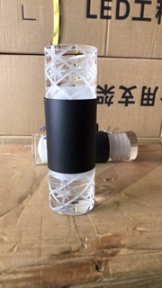 Đèn led gắn tường 2 đầu phi 76