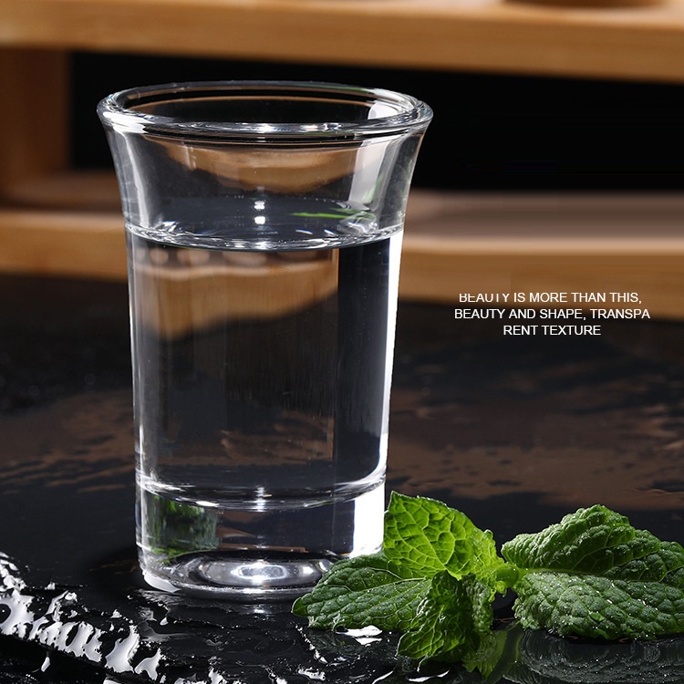 Bộ 12 Ly Rượu Nhỏ Đẹp Đế Dày Thủy Tinh Uống Rượu Mạnh Vodka Ocean Uno Shot P2910 Dung Tích 35ml