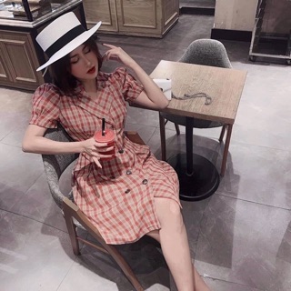 Đầm caro cổ vest
