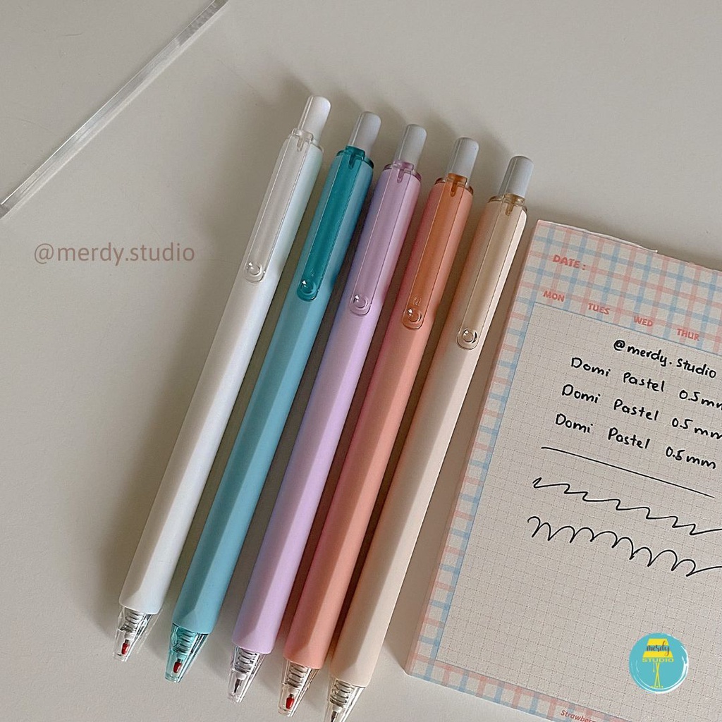 Bút bấm DOMI vỏ pastel mực đen, ngòi 0.5mm