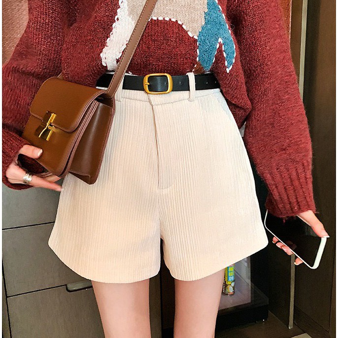 Quần sooc tăm nhung kèm đai