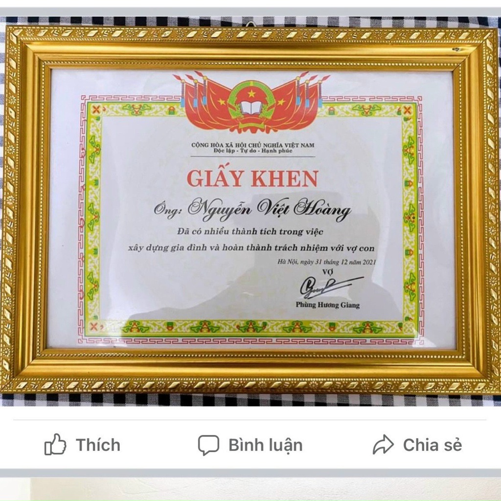 Khung ảnh ,khung bằng khen trang trí đẹp viền trắng, viền vàng 21x30 cm