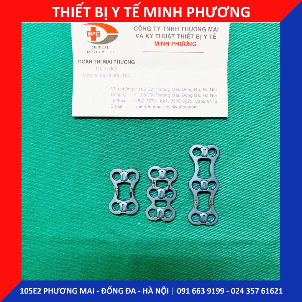 Nẹp titan cột sống cổ các lỗ