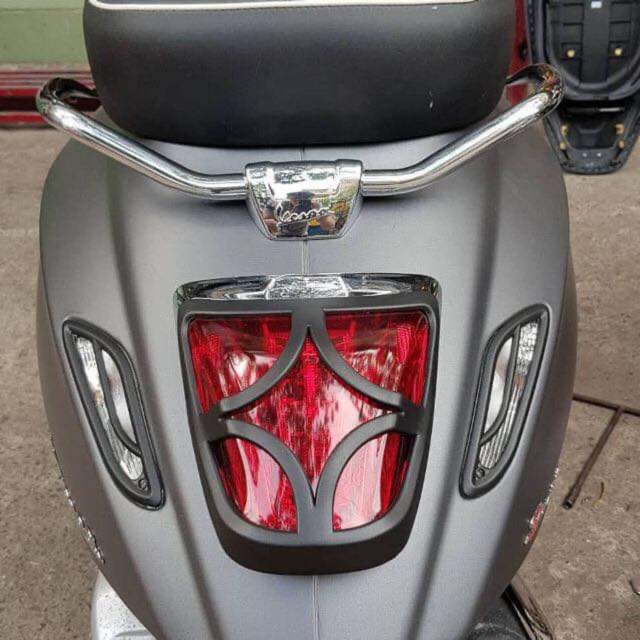 Ốp đèn hậu 3v xe vespa sprint và primavera
