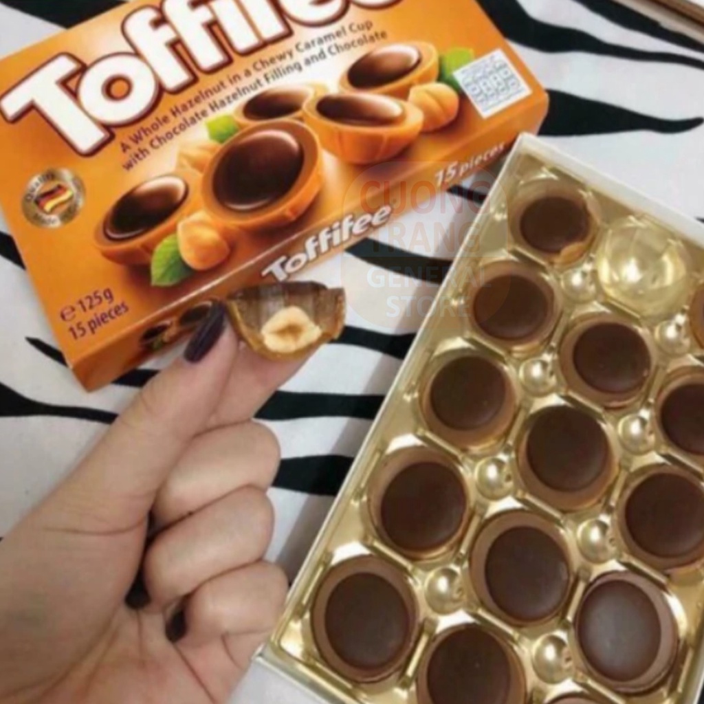 Kẹo caramen mềm phủ sôcôla nhân hạt dẻ toffifee 125g, 400g