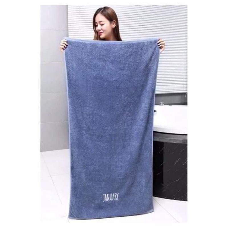 Khaen tắm kích thước 70x140 thêu logo tháng, chất đẹp xịn mịn