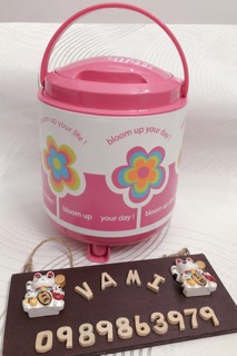 BÌNH ĐỰNG NƯỚC CÓ VÒI HELLO KITTY MOSHI 3L