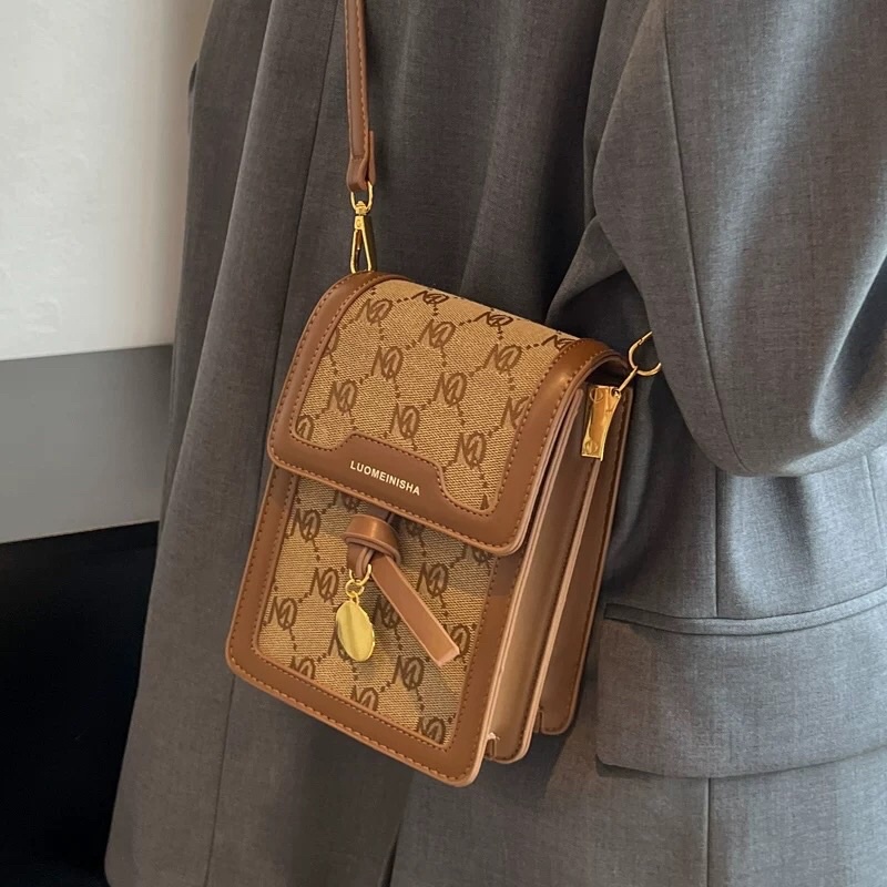 Túi Đựng Điện Thoại Mini Dáng Vuông Kiểu Pháp Thời Trang 2022 Cho Nữ HOT TREND năm nay