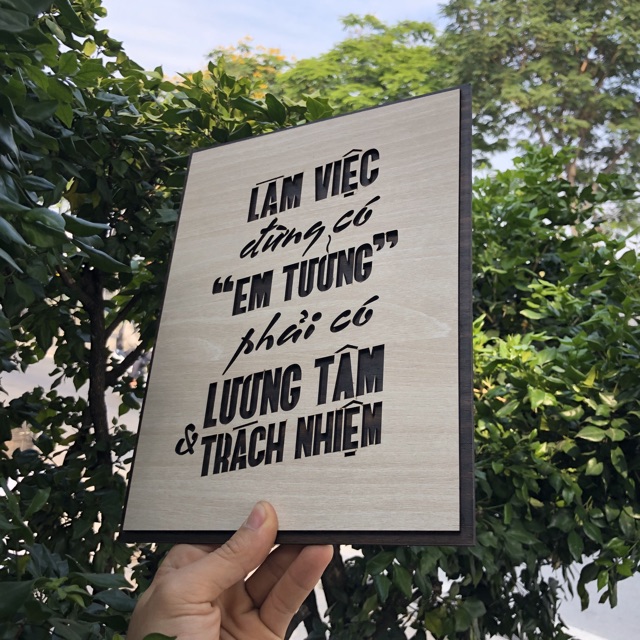 [Làm việc phải có lương tâm] Tranh treo tường Gỗ trang trí phòng tạo động lực 20x27cm