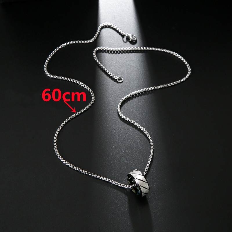 Vòng cổ thép titan mặt nhẫn khắc chữ thời trang cho nam nữ