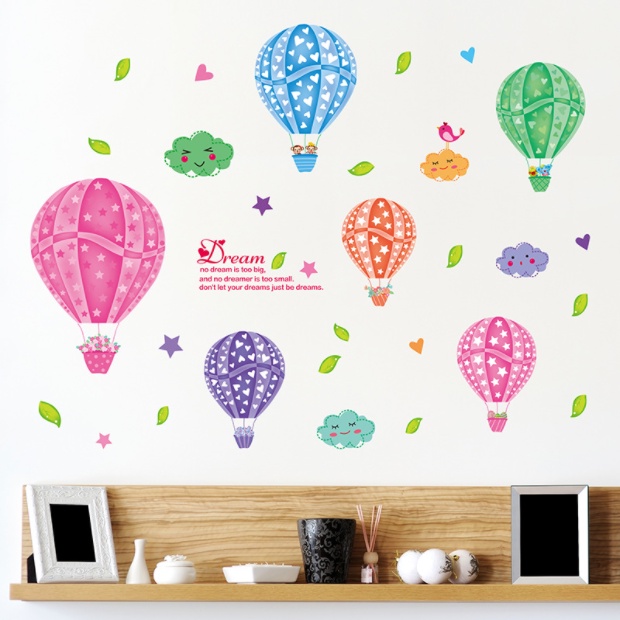 Decal trang trí tường - Khinh khí cầu sắc màu nổi bật