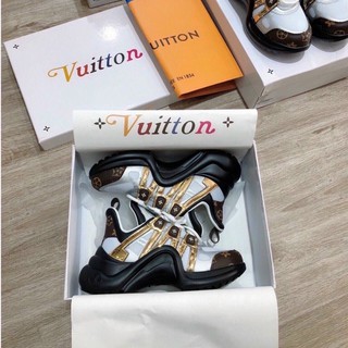 Giày L.V đen vàng lai au cao.cấp ( full box + free ship )