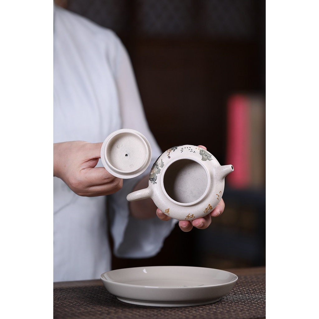 Ấm Tử Sa Nghi Hưng Phỏng Cổ Sơn Thủy 220 ml (Bạch Đoạn Nê)
