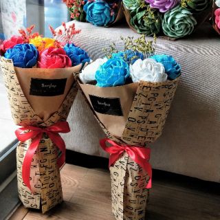 Bó hoa hồng xoắn giấy 7 bông tại Hà Nội