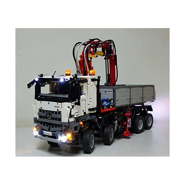 LEGO TECHNIC 42043- XE TẢI CẨU ĐA NĂNG Mercedes-Benz Arocs 3245