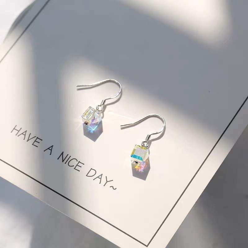 Bông tai bạc nữ đá pha lê lấp lánh 7 sắc cầu vòng DaLiA Jewelry khuyên tai bạc đá hộp chuẩn bạc 925