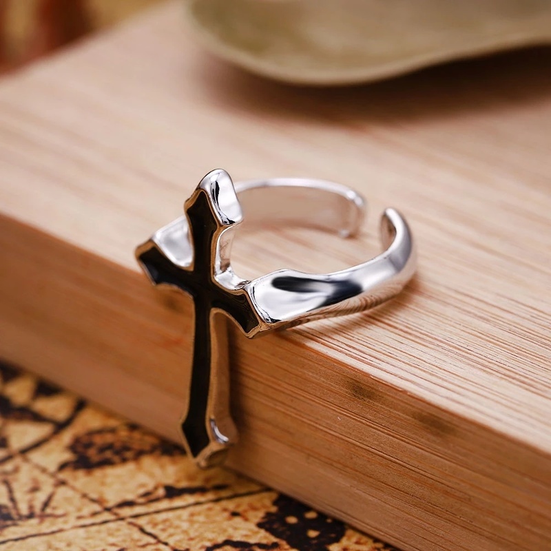 Nhẫn đeo ngón tay kiểu dáng đơn giản gothic cho nam lẫn nữ