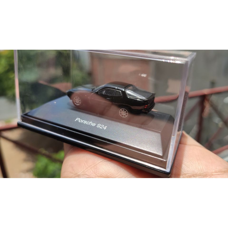 Mô hình tĩnh Schuco Porsche 924 Black edition tỷ lệ 1:87
