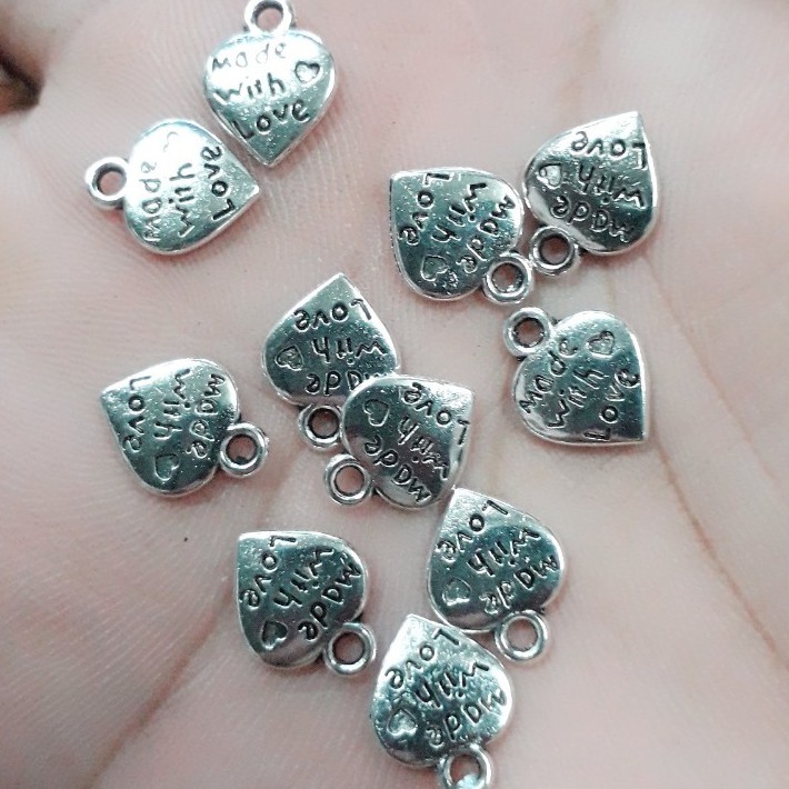charm nguyên liệu trái tim MWL : 50 gram giá 25k / 1 gói [ chuyên nhập sỉ charm ]
