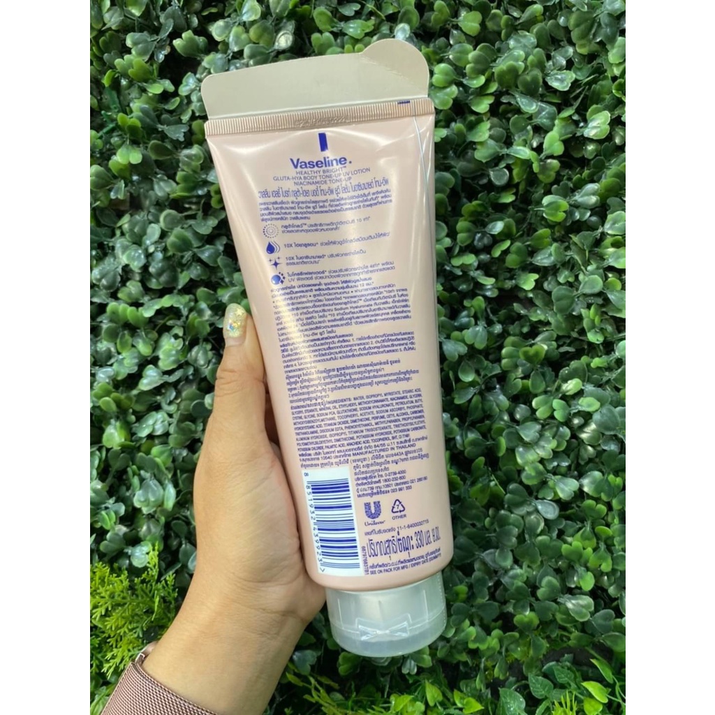 Sữa dưỡng thể làm sáng da toàn thân Vaseline Healthy Bright Gluta Hya Niacinamide Tone Up