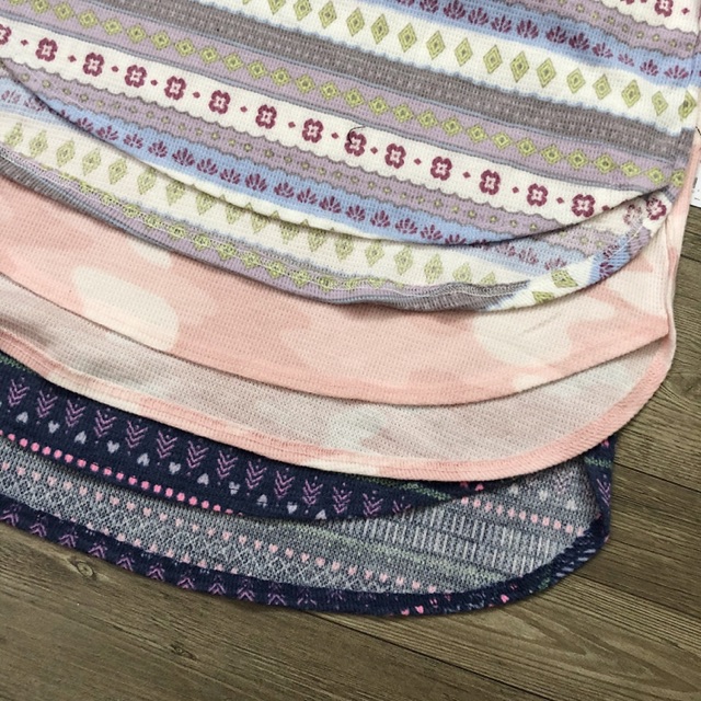 ÁO VẠT BẦU HOẠ TIẾT SOFT TEST TEE BRAND SO