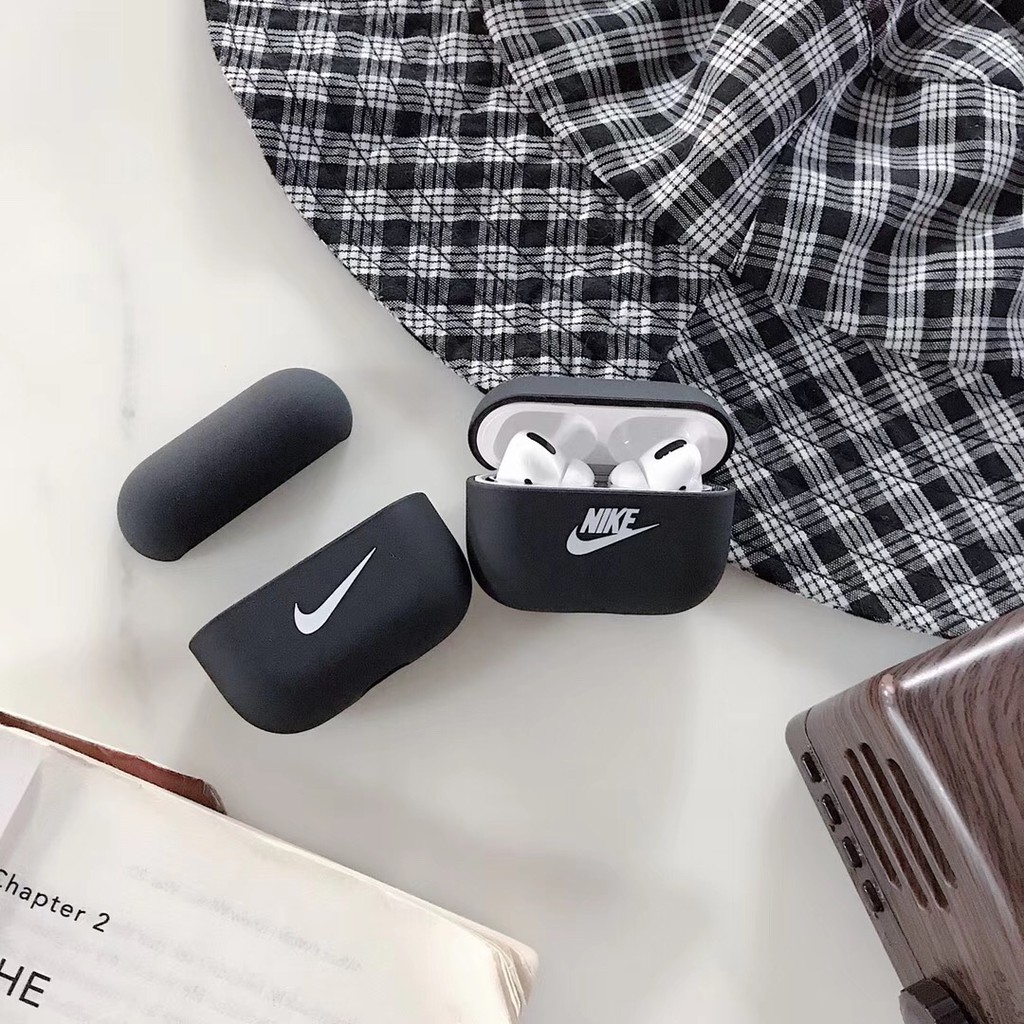 Fashion Shoes Brand Logo Casing Hard Case Black Apple AirPods Pro Case Simple AirPod 3 Case Cover