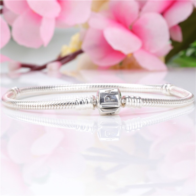 Vòng trơn không charm đủ loại kết hợp làm vòng