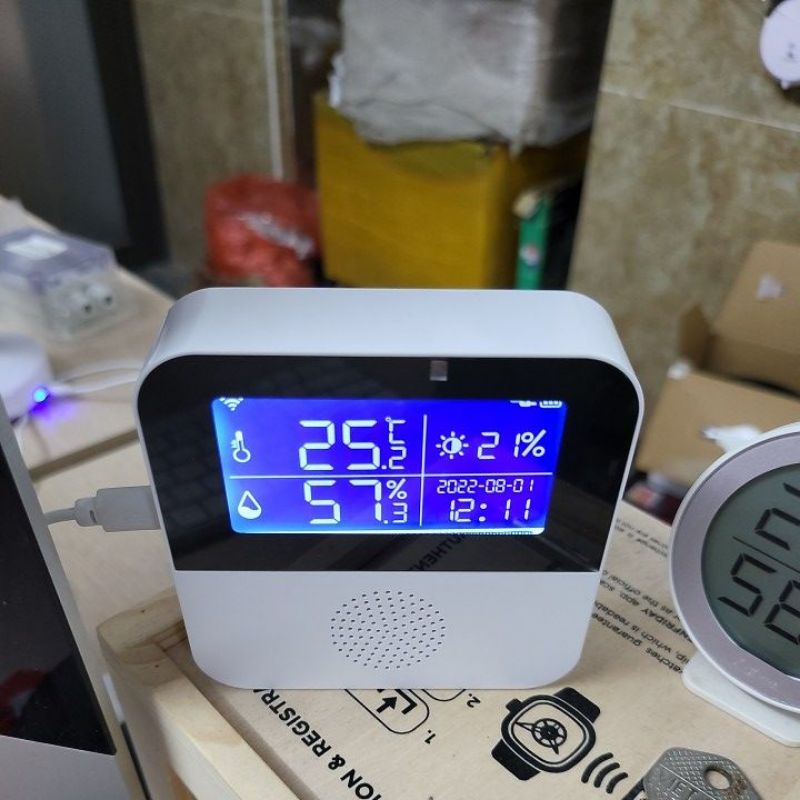 Màn Hình Nhiệt Kế Cảm Biến Nhiệt Độ Độ Ẩm Wifi Có Loa Tuya TTH6
