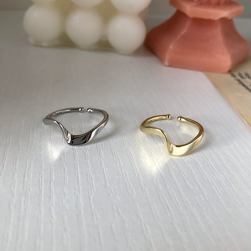 Nhẫn Kim Loại Kiểu Gợn Sóng Đơn Giản C45