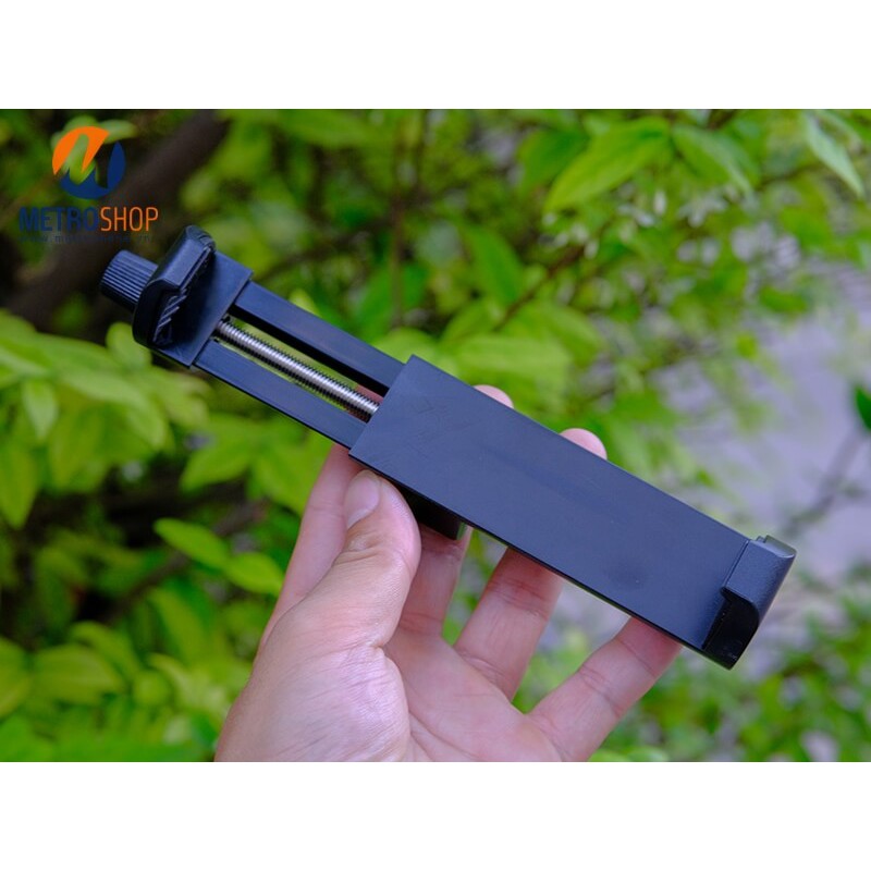 Kẹp máy tính bảng lên Tripod YUNTENG chính hãng