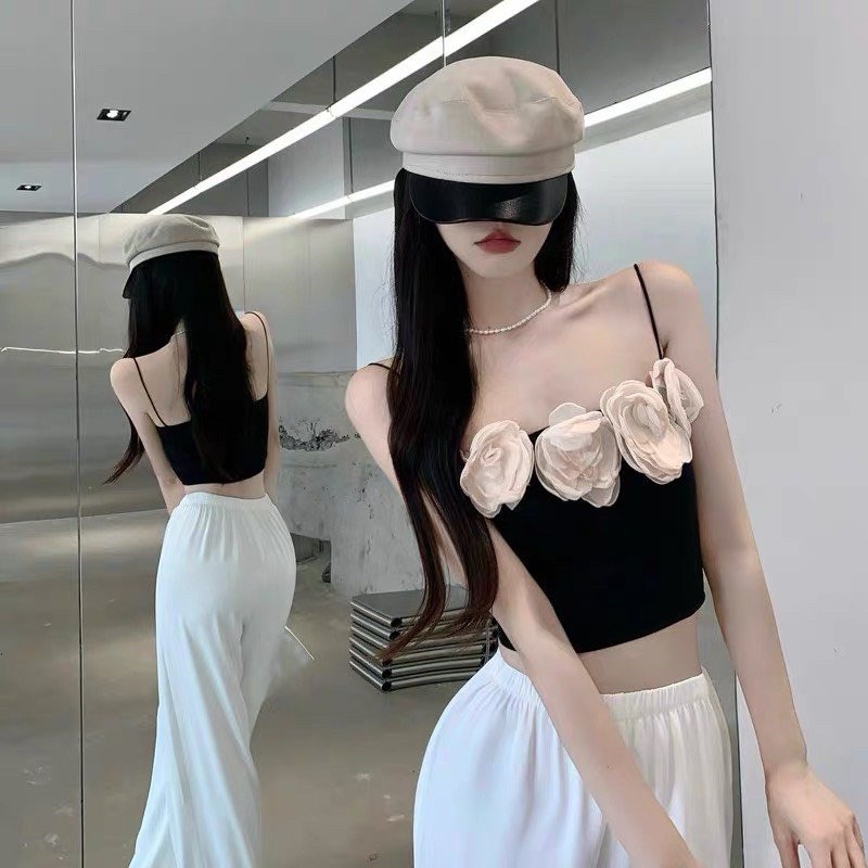 Áo croptop hai dây đính hoa phong cách tiểu thư sang trọng 392 FIORI STORE