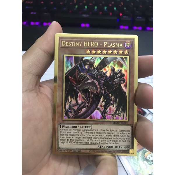 1 Thẻ bài Yugioh ở độ hiếm Premium Gold Rare