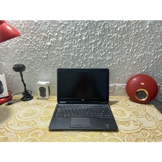 Laptop DELL Latitude E7440