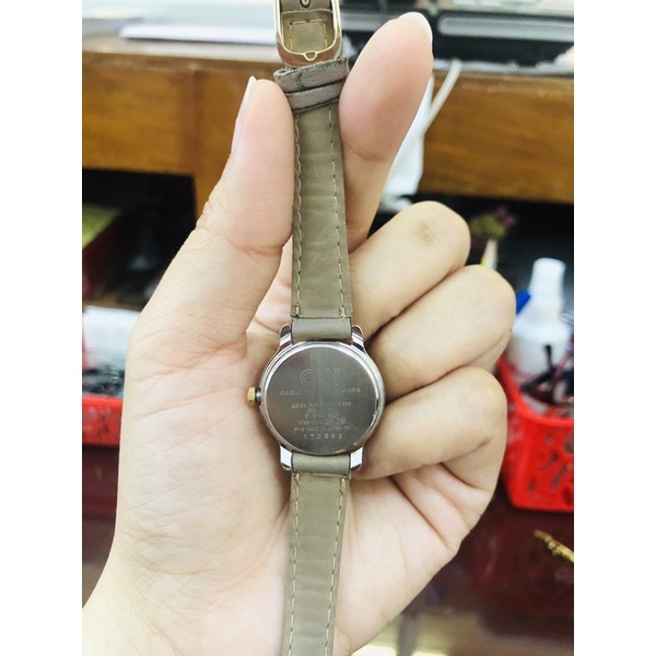 Đồng hồ nữ si nhật hiệu Cable