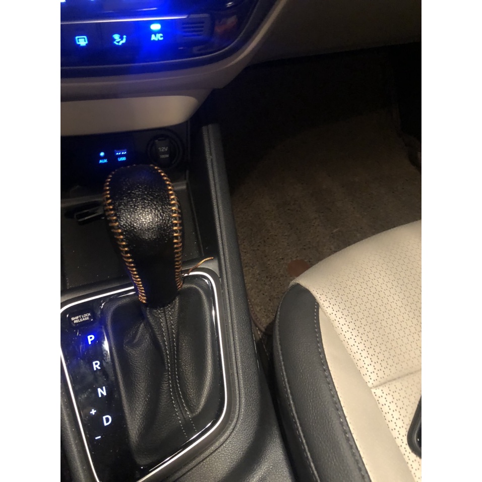 Bọc cần số ô tô HYUNDAI Elantra, Accent 2016 - 2021 AT