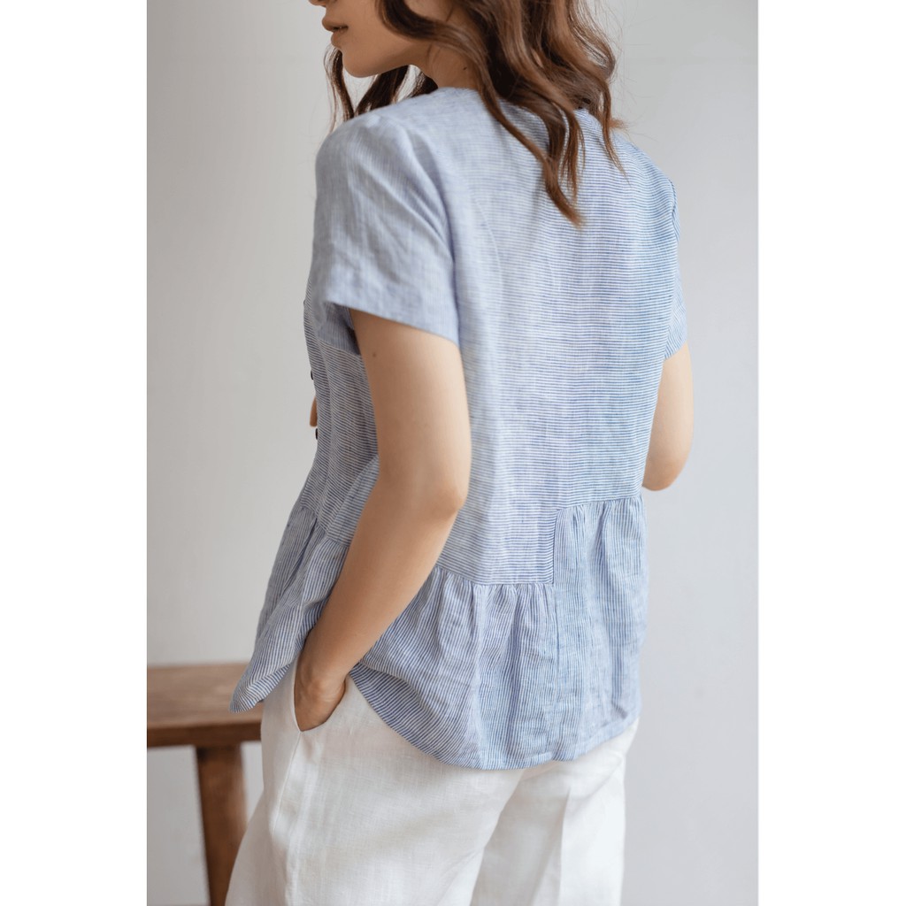 Áo kiểu nữ thiết kế nhún vải kẻ xanh MONO | BigBuy360 - bigbuy360.vn