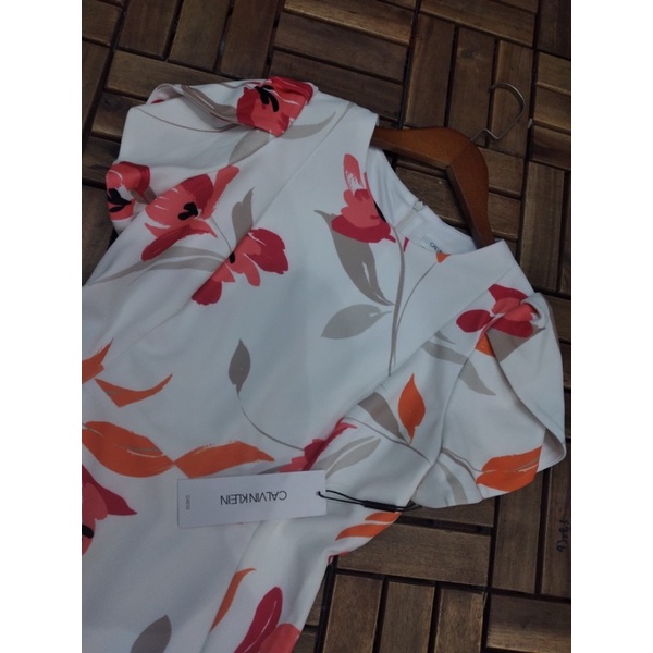 Váy ck vai bồng