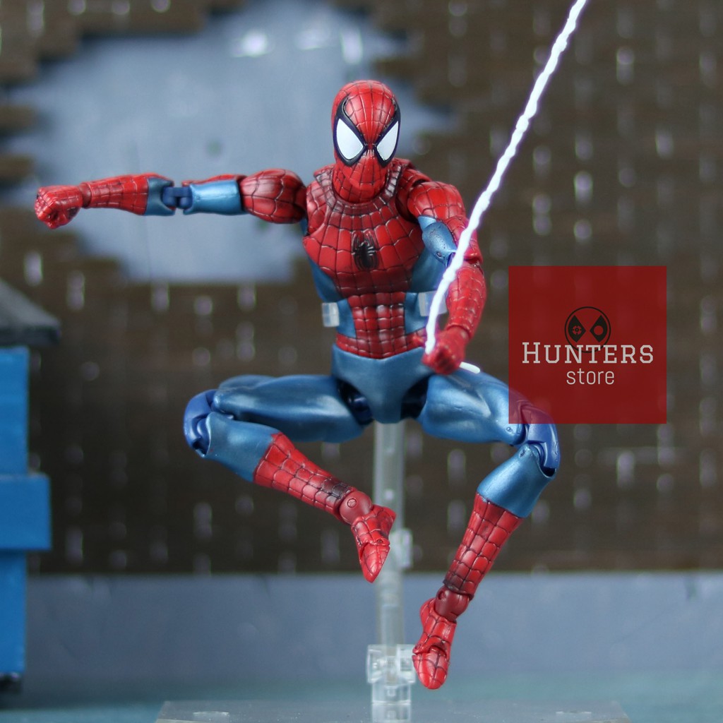 Mô hình Spider Man Mafex Comic Ver