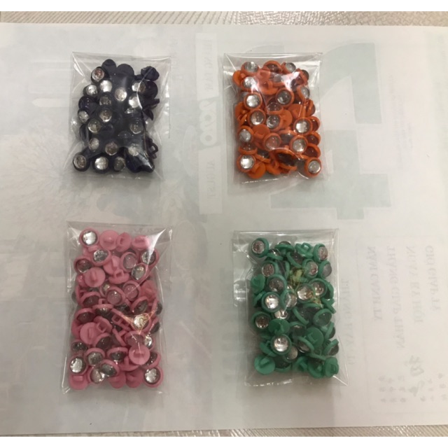 25- 50 CÚC KHÂU ÁO, VÁY, QUẦN CHO NAM NỮ TRẺ CON ĐỦ CÁC MÀU