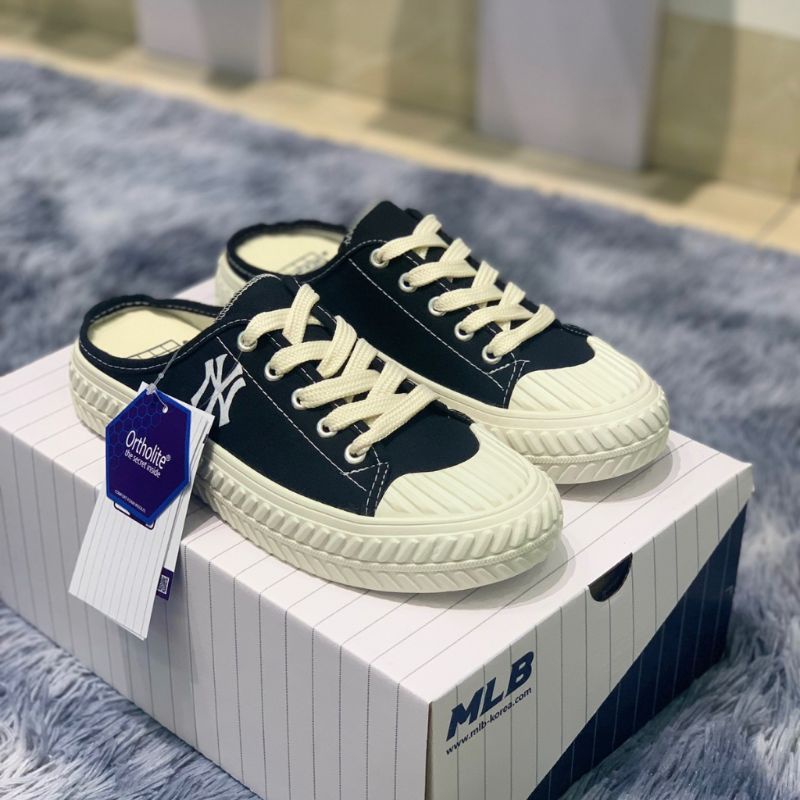 Giày sneaker đạp gót, sục đen, trắng