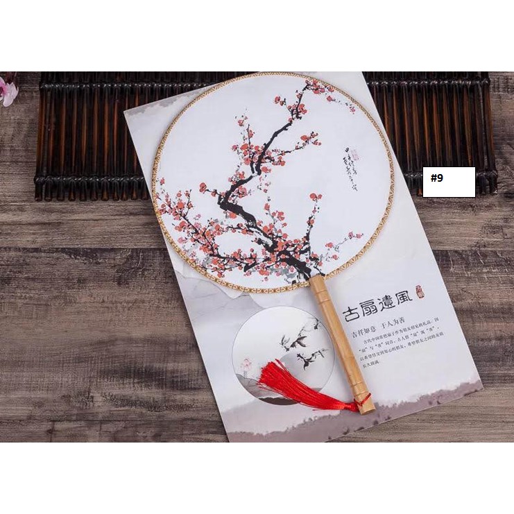 Quạt cổ trang hàng đẹp -1 Có sẵn