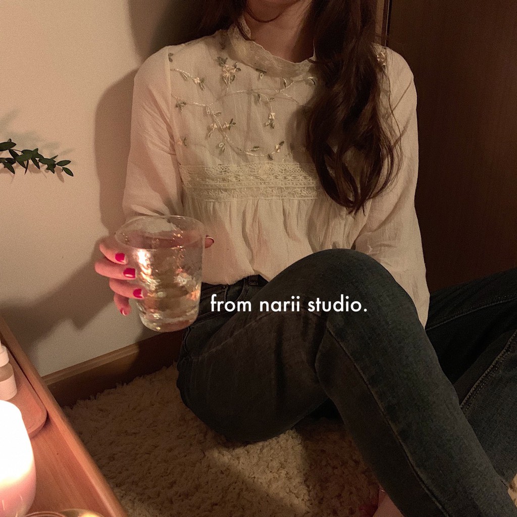 Áo sơ mi nữ tay dài NARII áo babydoll trắng phong cách Ulzzang Hàn Quốc thêu | BigBuy360 - bigbuy360.vn