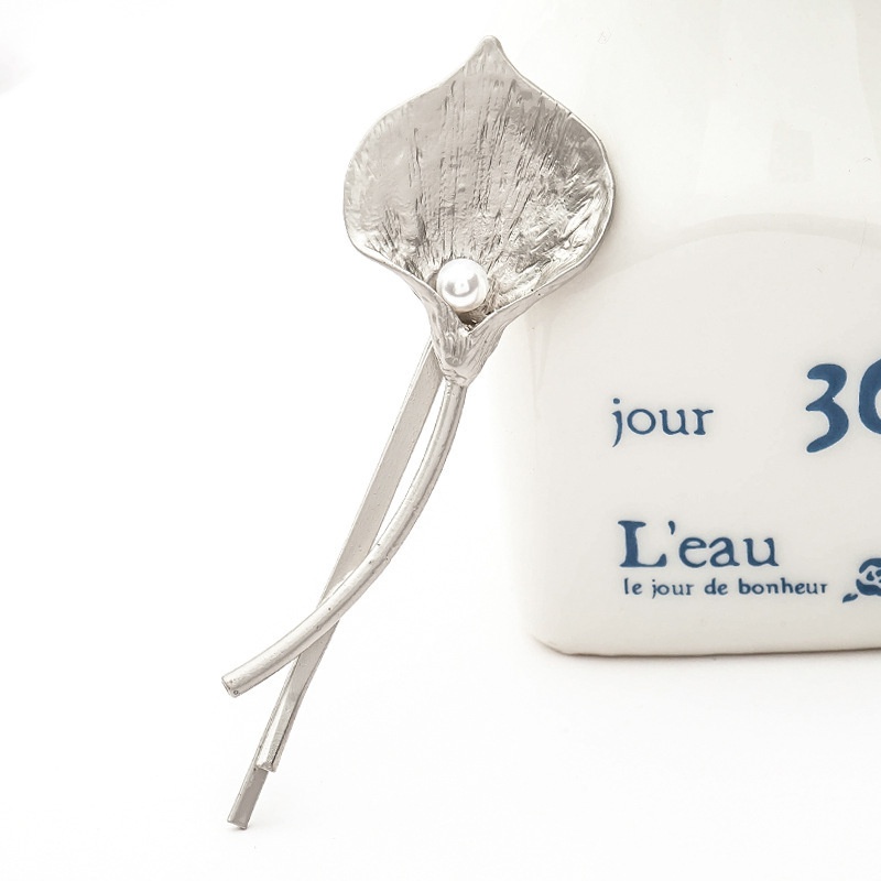 Kẹp tóc kim loại đính ngọc trai giả xinh xắn cho nữ