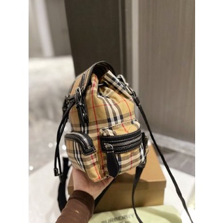 Balo Thể Thao Burberry Cỡ Lớn Chất Liệu Da Thời Trang Cho Nữ