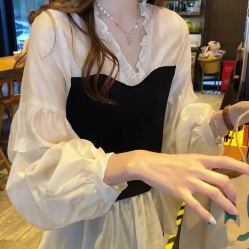 ÁO BÈO VOAN TRẮNG CỔ V TAY PHỒNG PHỐI ĐEN XINH XẮN 🧸🧸🧸