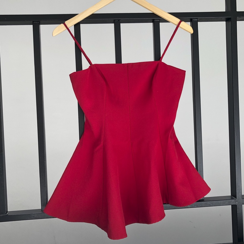 Áo 2 dây đuôi xòe kiểu peplum dễ thương thanh lịch