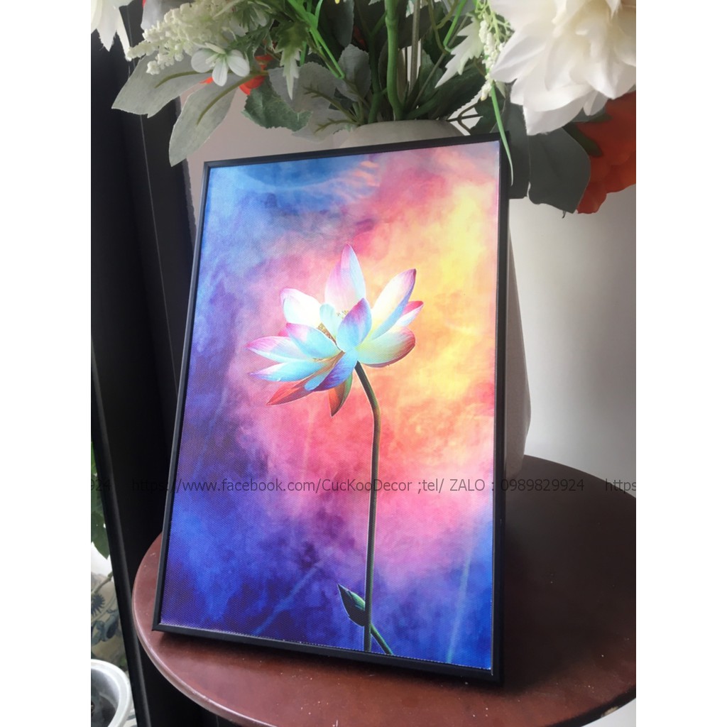 Tranh hoa sen kt: 20x30cm Để Bàn, có chân đứng - chất liệu in vải canvas cực bền, lau chùi được, mẫu mã tùy chọn