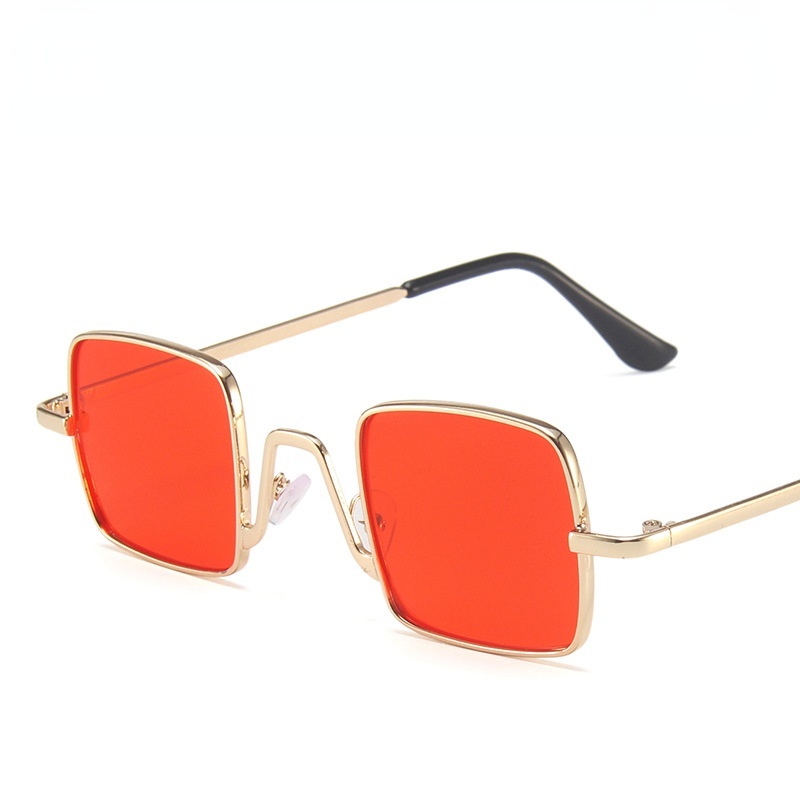 Kính mát gọng vuông thiết kế mới cho bé